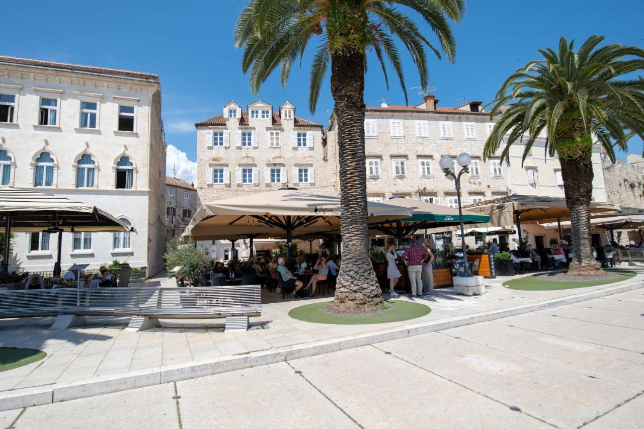 Luxury Rooms "Kaleta" Trogir Exteriör bild