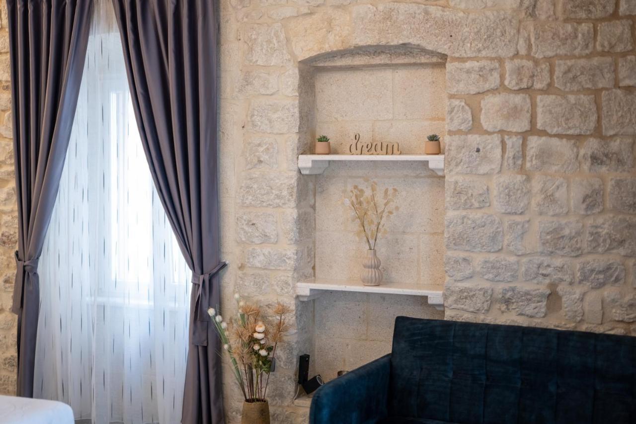 Luxury Rooms "Kaleta" Trogir Exteriör bild